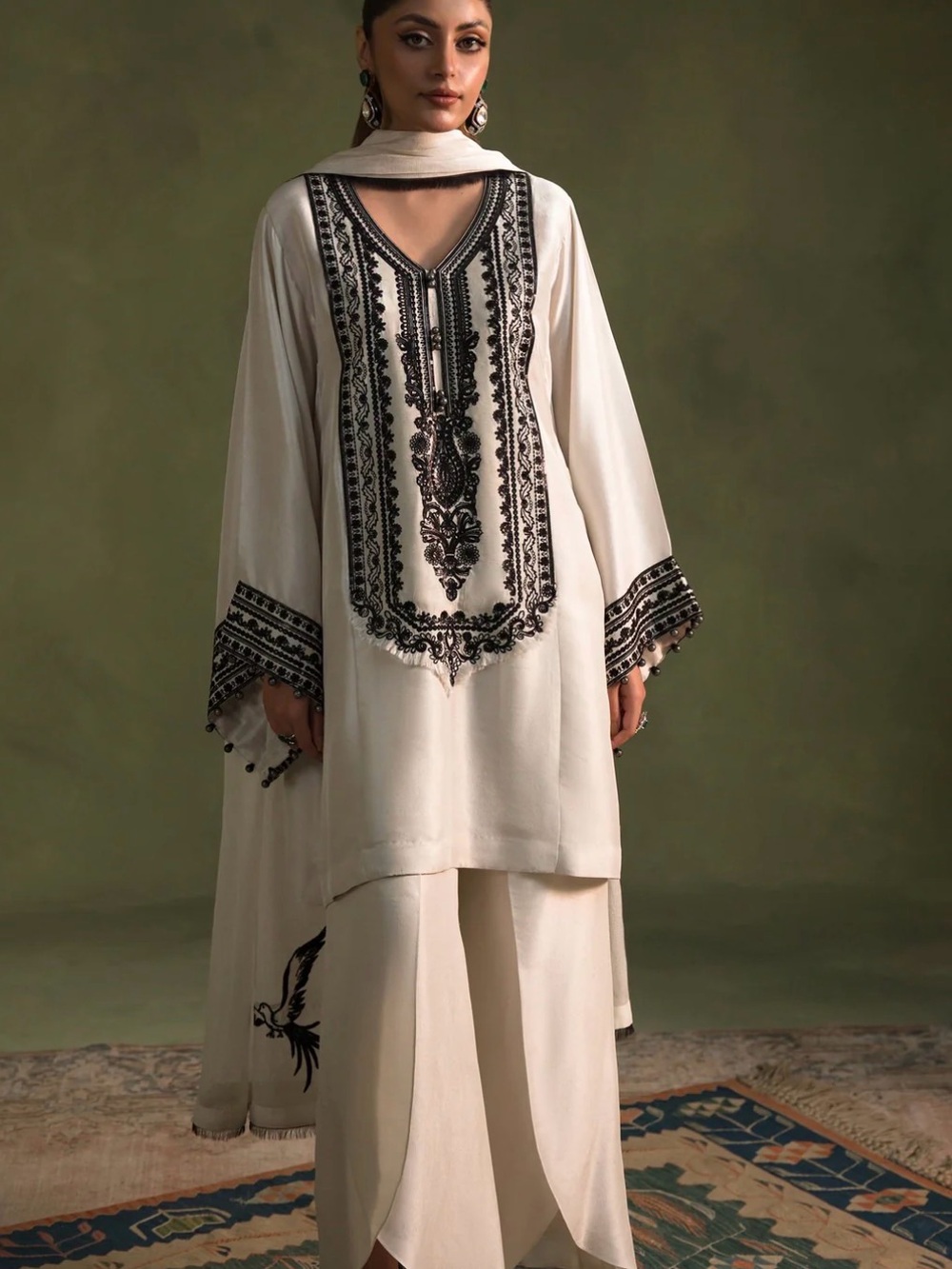 AMMARA KHAN Monochrome AK Magic (D-12)